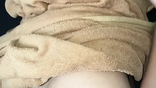Fucking my mother in the morning until I cumshot her pussy