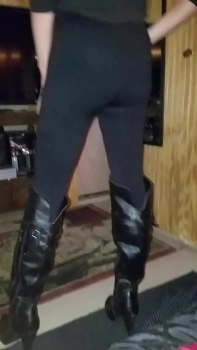 The cumshot on her dancing outfit