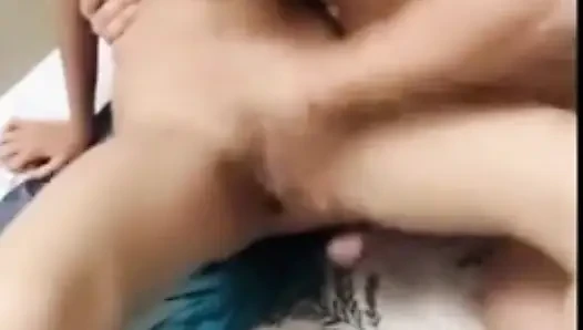 Nepalli bakire kız arkadaş erkek arkadaşıyla ilk kez