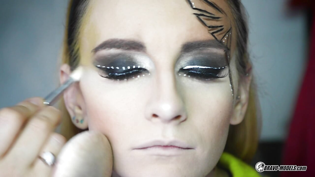 Adelle Unicorn - Cosplay VR sadržaj iza kulisa