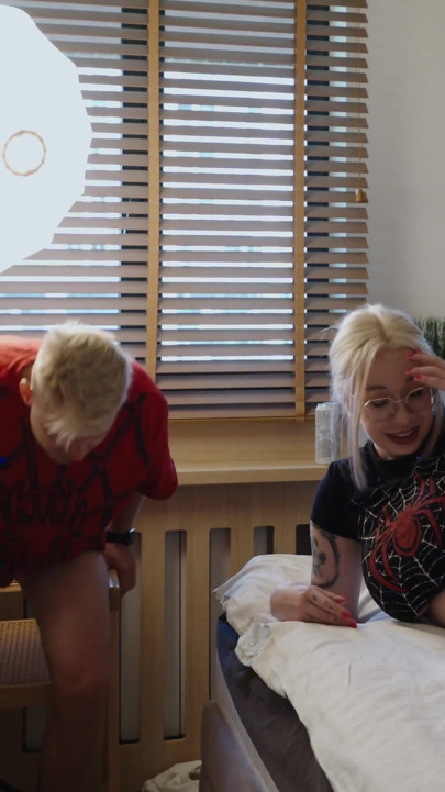 Alt girl step mom with massive tits uses the spider shirt as bait then takes a creampie on the only bed | Clip 1