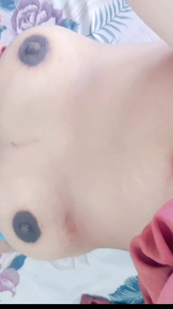 来自“在参加夜间派对完整电影时发现她一个人在家后与最好的朋友重口味性爱”的强大时刻