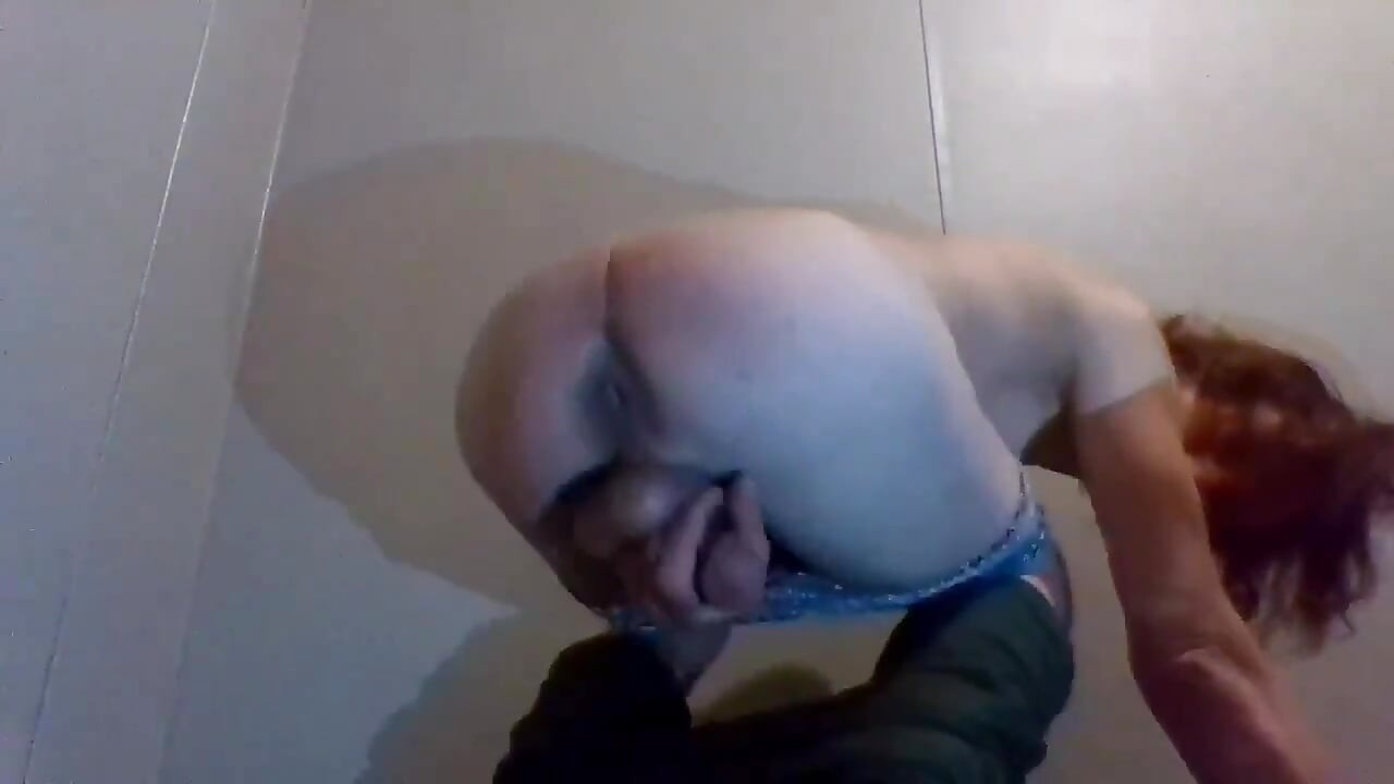 Stroking as I Show You My Puckercrackhole