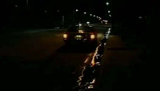 Классическую крошку-блондинку жестко трахнули перед камшотом на лицо