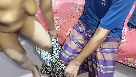 Bangladeşli üniversite öğretmeni ve öğrencisi viral seks mms