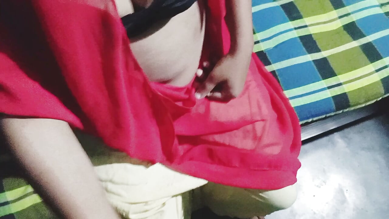 Indian Hot Muslim Wife sex With her servant