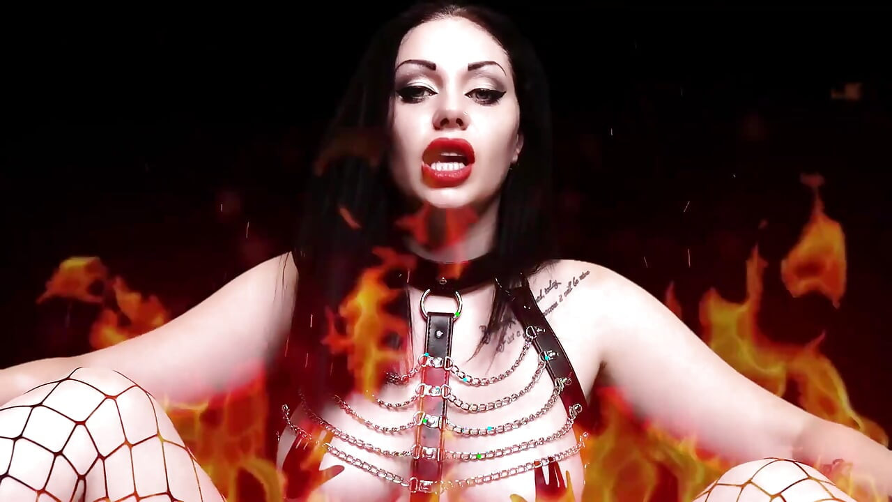 Succubus tyhjentää sinut ja saa viimeisenkin pisaran miehuuden energiastasi! JOI