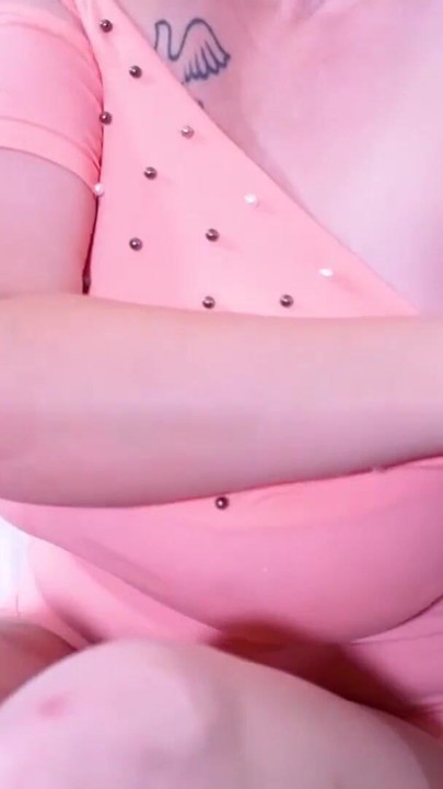 Oiled pawg babe Ryan Smiles rides her toy at PAWGQueen | Clip 1