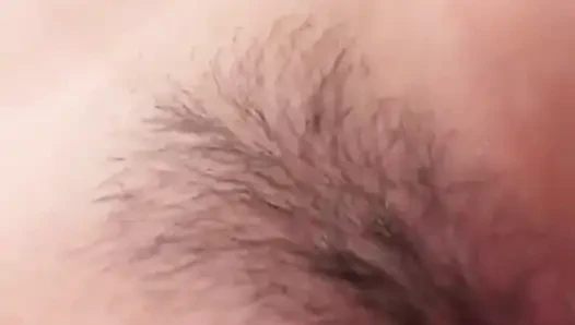 Миниатюрная азиатка Lulu Wild глубоко сосет, получает жестко долбежку и сырый кримпай