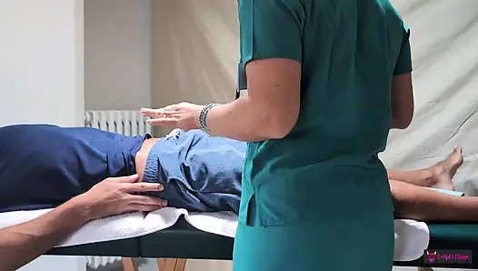 FALSCHES KRANKENHAUS – Verdorbene Ärzte spritzen und bekommen überall Sperma