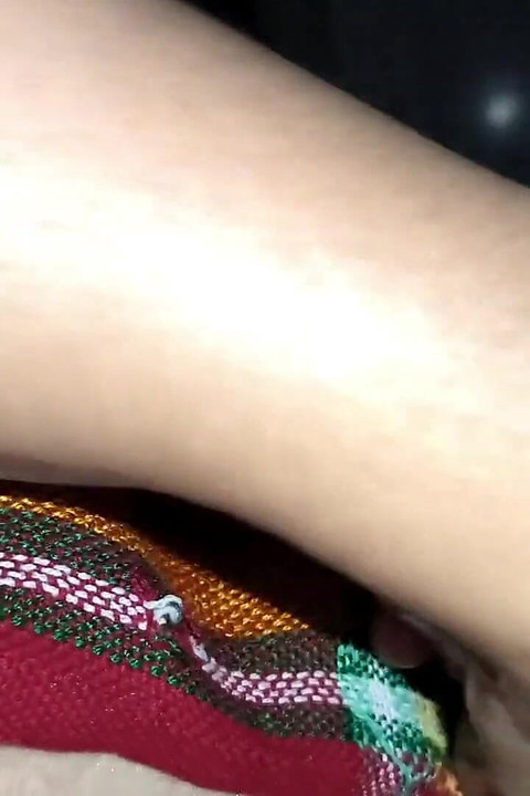 Melancap zakar berminyak, kongkek pepek, menjolok pepek isteri Arab panas saya