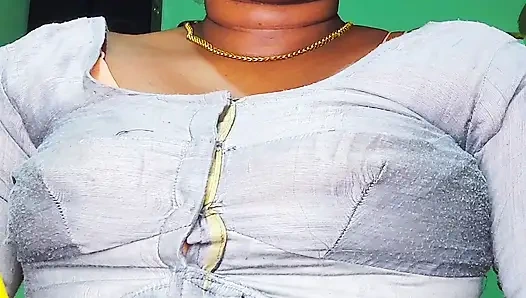 Indian cheating wife kavita has romance in kitchen