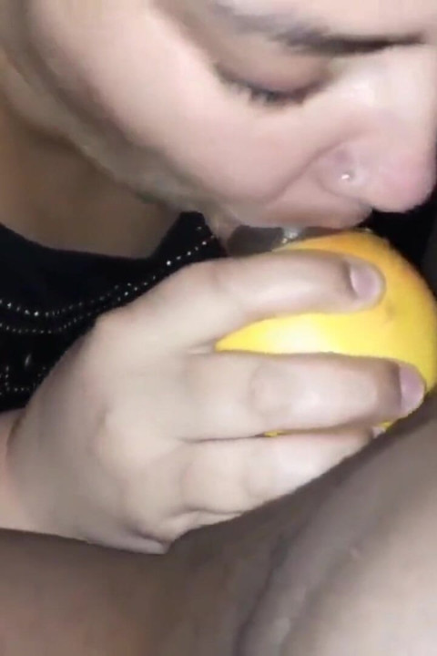 Bbbwbootyful ger BBC Nata4sex avsugning med grapefrukt