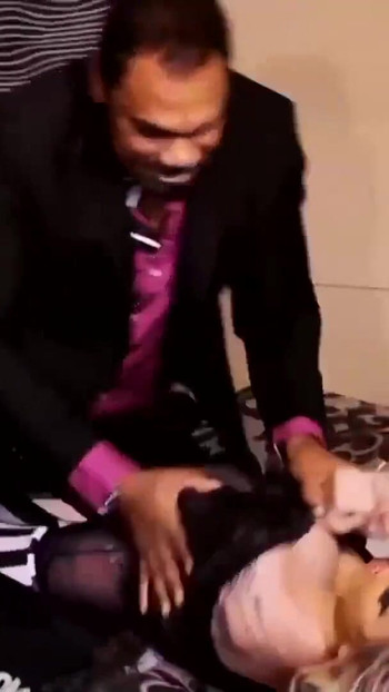 Must-see moment from "deutsches paar fickt das erste mal vor der kamera"