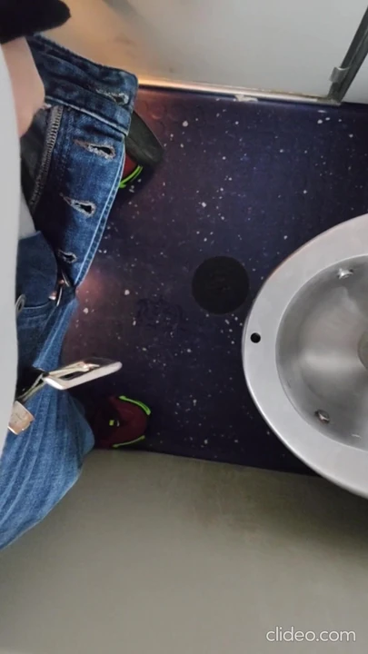 Pissing #002