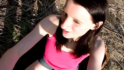 Küçük memeli esmer her şeyi alıyor