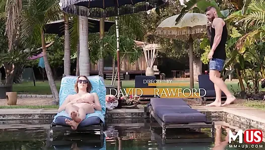LAA-0008-Famous pornstar get fucked in a swimming pool