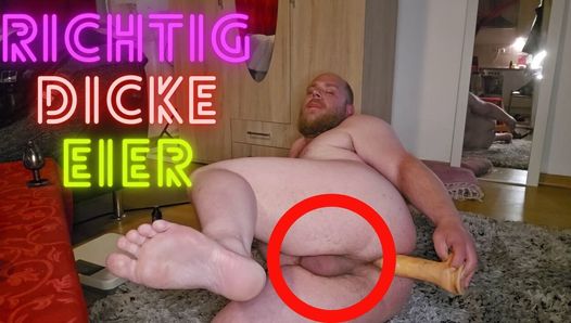 The gay fuck pig loves it really dirty and hard! Watch him fuck his fat gay ass!