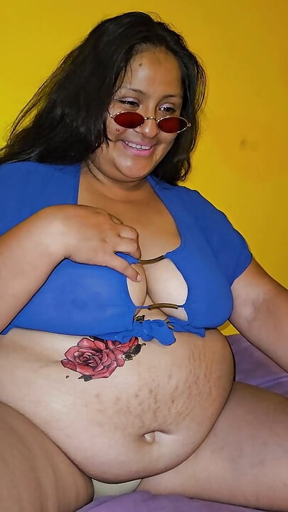 BBW with a big belly looking for cocks