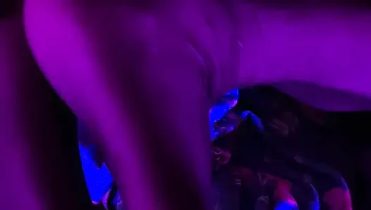 Кастрюль кончает на сексуальные ступни Elara, подборка!