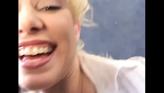 Malorie Knoxxx Güzel Sıcak Sarışın