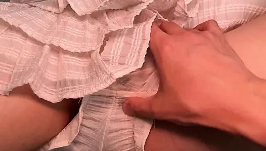 Straßeninterview mit süßem asiatischem mädchen endet mit hartem hotelfick