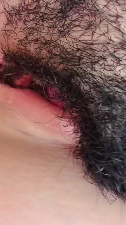 Bearded Guy Devours Wet Pussy in Extreme Close-Up – Intense Cunnilingus & Fingering Until She Cums Hard | Clip 2