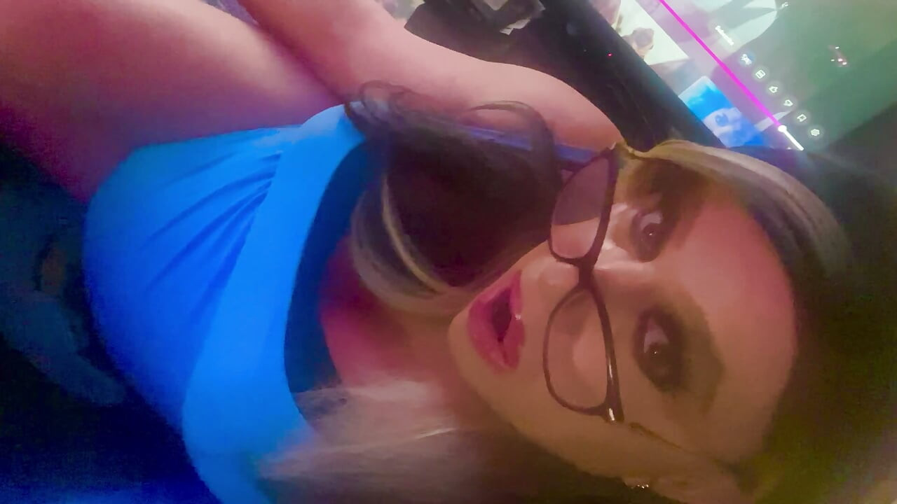 CD Krissy Sweets stroking her she cock