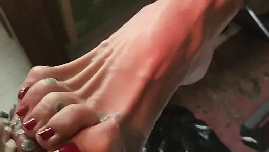Goode kız mum ışığında kırbaçlıyor bölüm 2