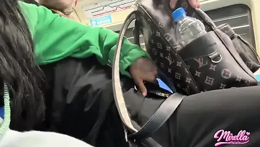 She Can't Stand to See the Volume Marking and Sucked Me Inside the São Paulo Subway