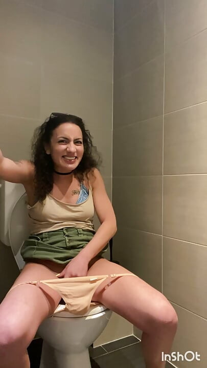 So Much for a Short Piss Break - Squirting Instruction on My Ass