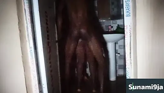 Büyük götlü kızla ilk gecem