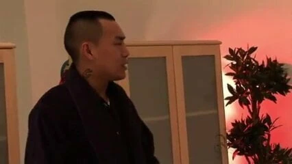 Clitorissa's deep respect for a mature FFM threesome