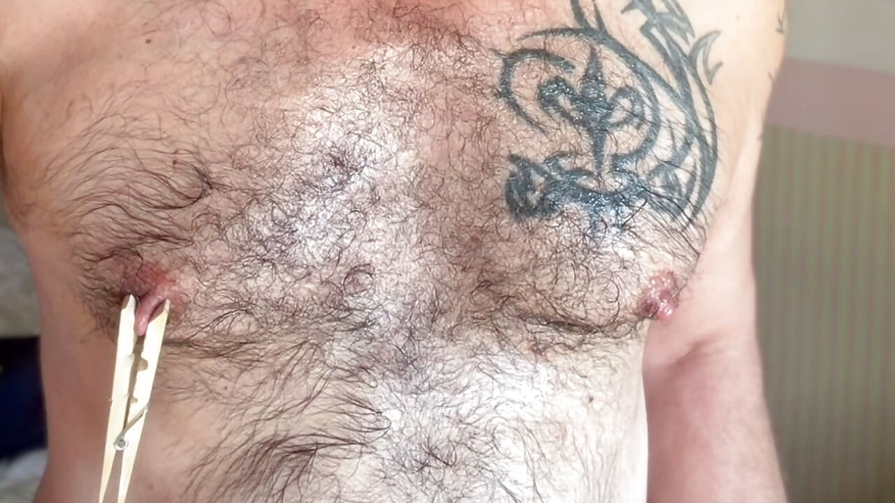 胸肌与精液