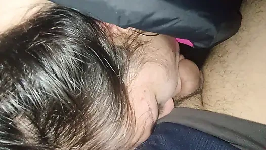 Aku sakit di ranjang dan pacarku ngentot mulutku supaya aku bisa sembuh