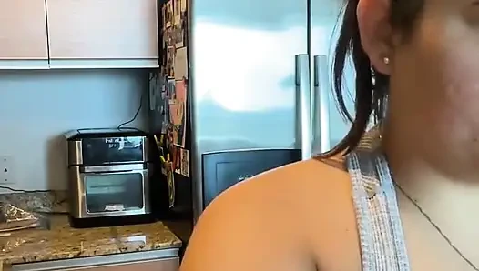 Live streaming bareng dani valentina