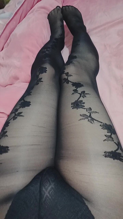 Stockings rub