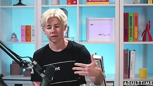 Lilly Bell teşhircilik, seks ve güçlendirme | Adult Time Podcast