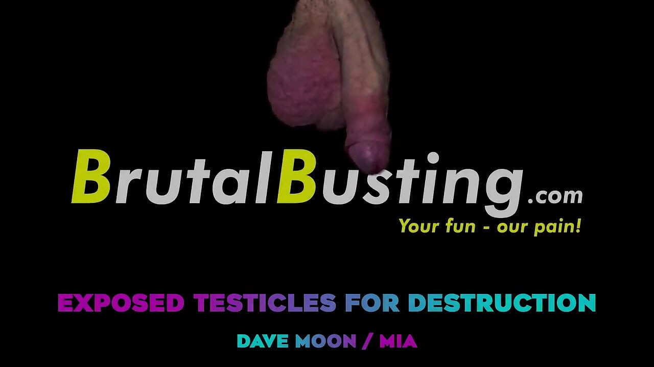 Blootgestelde testikels direct aan vernietiging! Balls Like Punching Bag - Dave Moon - Mia - Bbusting (Ballbusting)