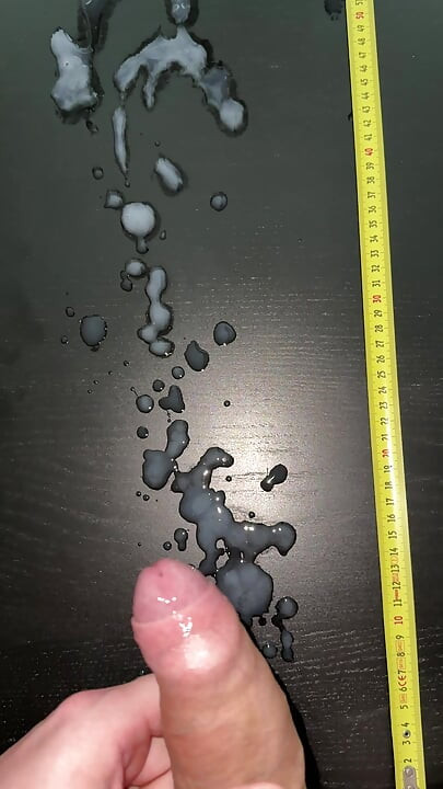 60cm long cumshot