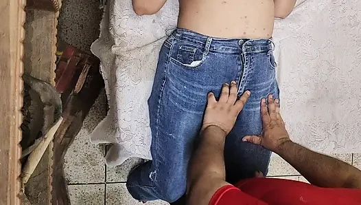 Ev sahibi oda arkadaşını sikiyor, gerçek anal seks, hintli sert seks, tam film