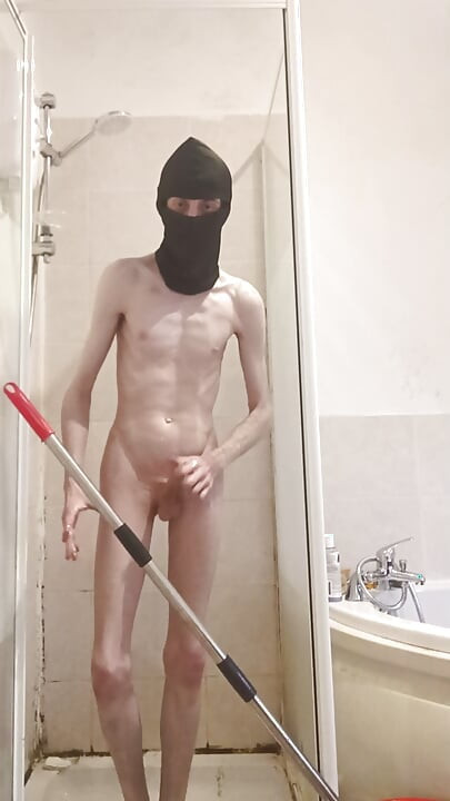 Hung bi chav strip teasing and washing himself and wanking off huge load
