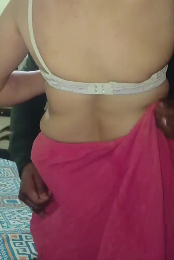 Priya Bhabi Sexy Body Massage