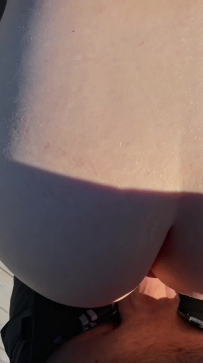 PAWG gets dirty at the lake viewing point - she doesn't give a fuck about getting caught! | Clip 1