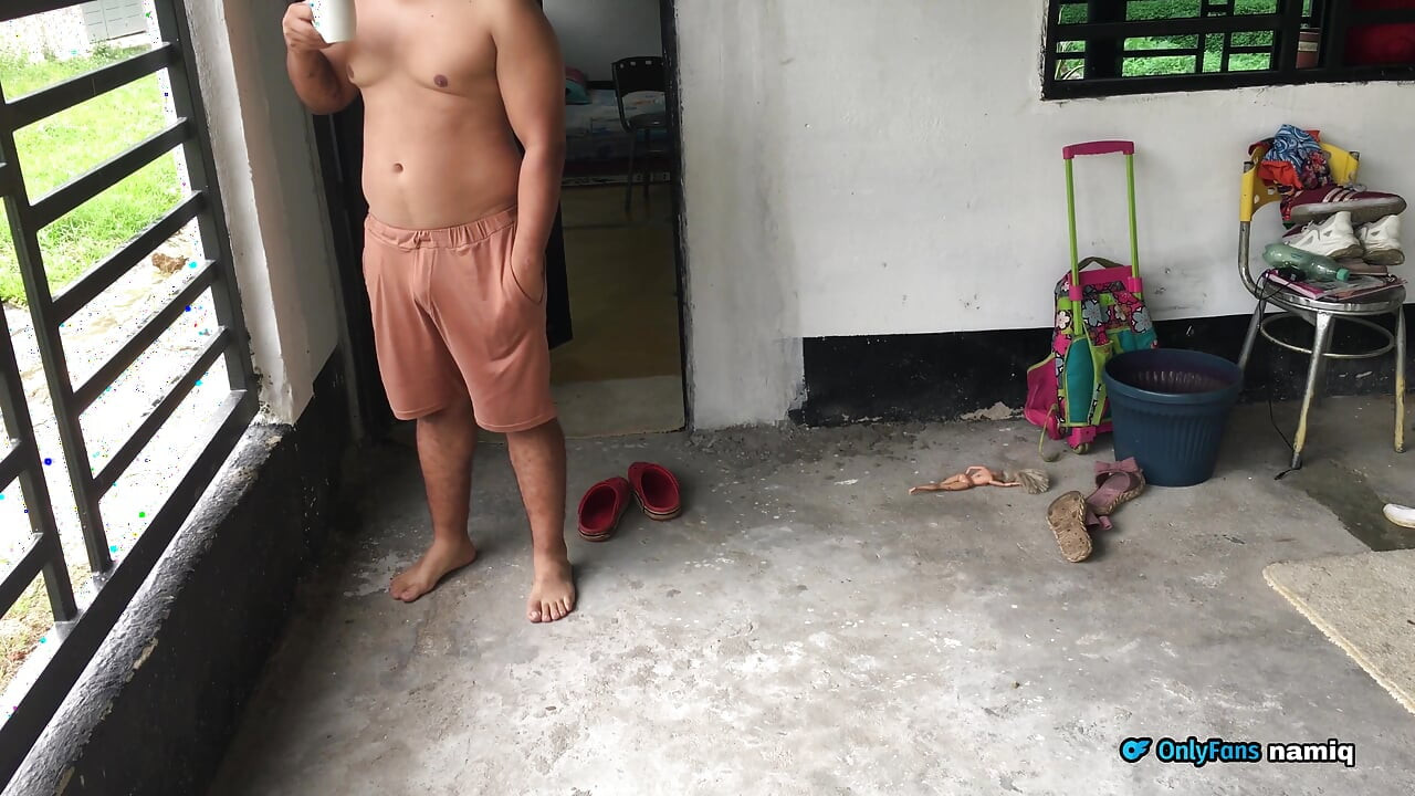 Morning with My Stepsister the Easy One