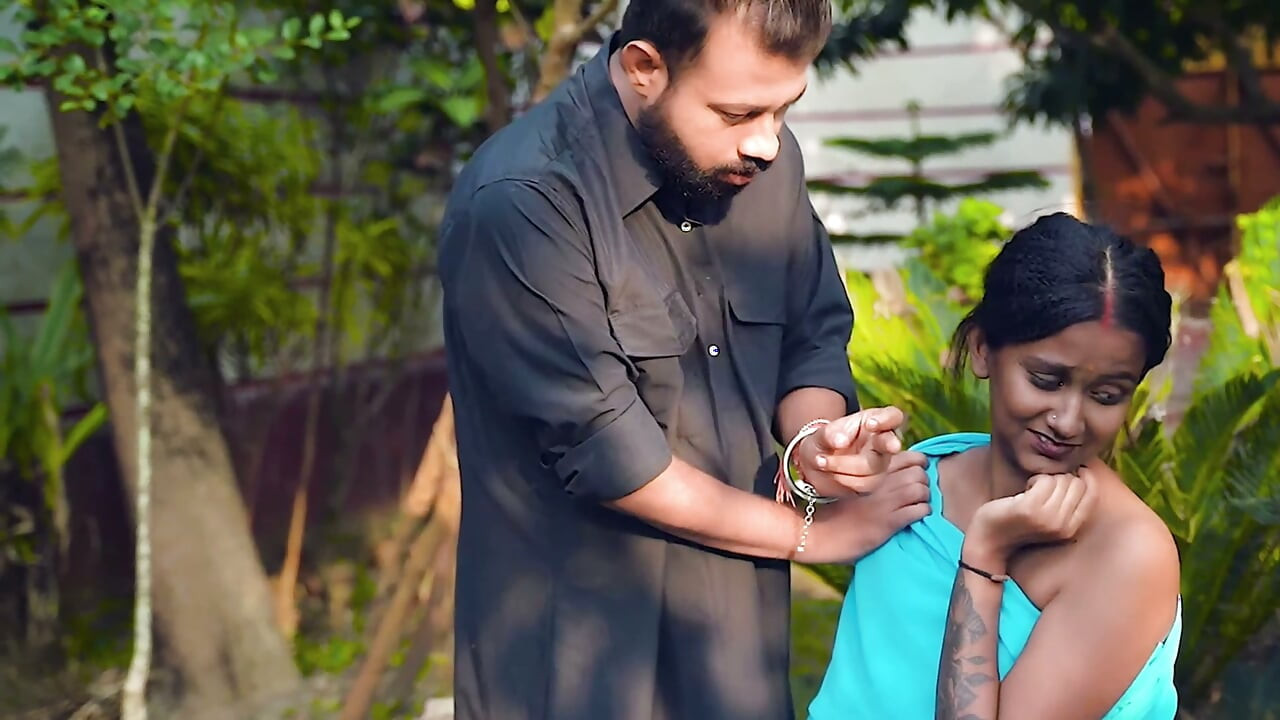 Sadi sudha aurat se majduri karwate samay chodna bhi start kar diya hindi sarvent hot sex
