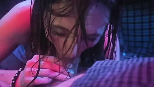 Delilah трахают в рот 2