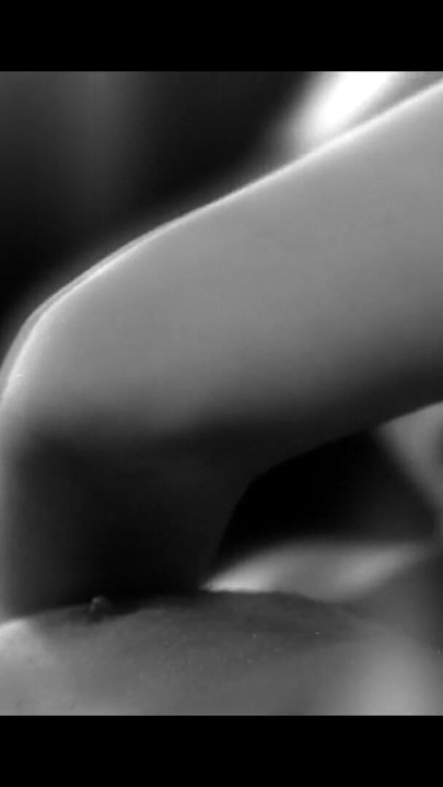 O GAGICĂ SEXY ARE PARTE DE LOVITURI DURE ALE UNEI PULE URIAȘE DUPĂ O MUIE SEXY | Clip 1