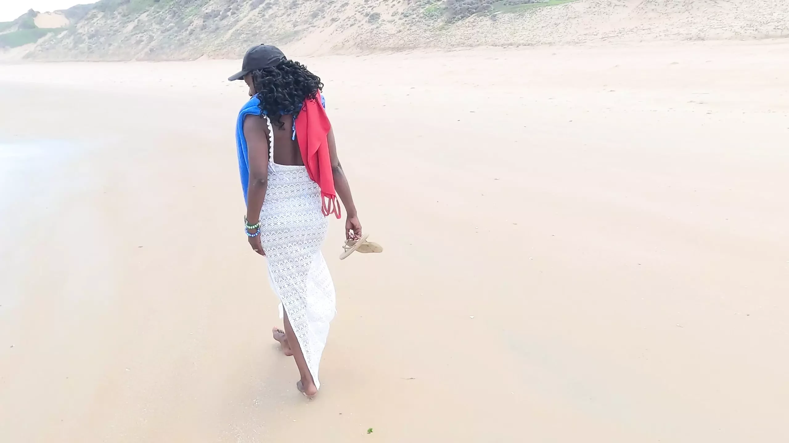 Black MILF Gets Picked up at the Beach