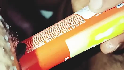 Rekaman video gadis ini lagi asik jilat memek dan nyepong kontol teman